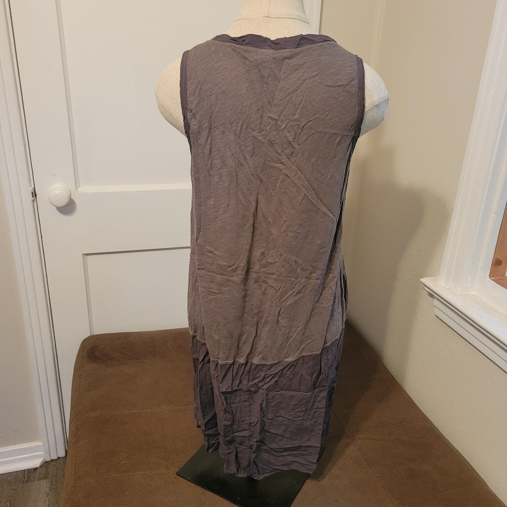 Left of Center long tank top - Picture 2 of 4